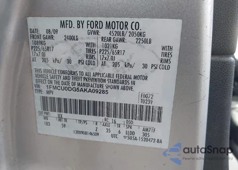 2010 Ford Escape Xlt z USA, uszkodzony, nr VIN 1FMCU0DG5AKA09285